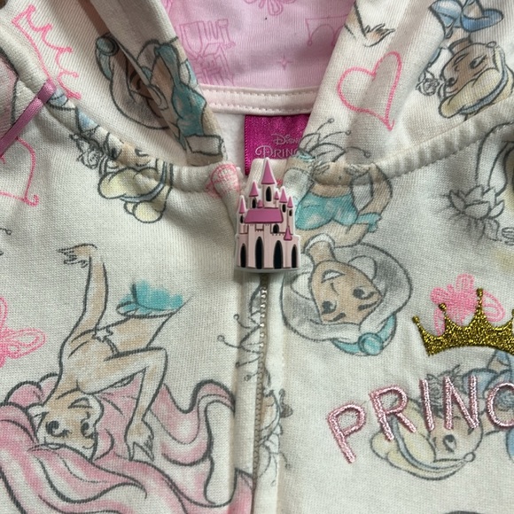 Disney princess jacket Girls size 7 Cream and pink zip up with castle zipper - Picture 4 of 16